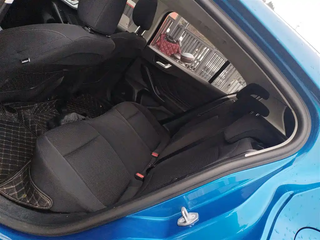 Focus 2020 Hatchback 1.5L Automatic Front Jump купить на сайте DeffCars