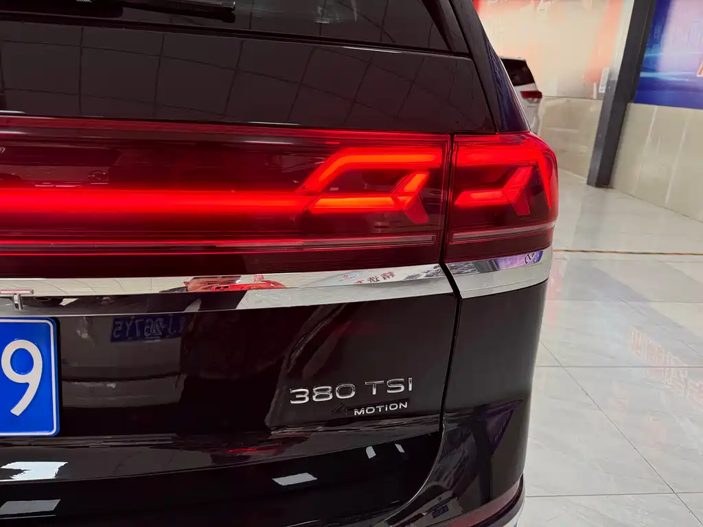 Touron 2021 380TSI four-wheel drive luxury version купить на сайте DeffCars