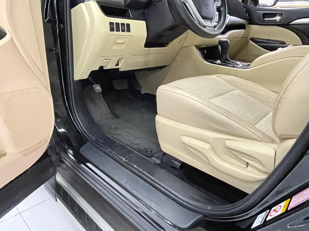 Highlander 2018 2.0T four-wheel drive elite version, 7 seats, National VI купить на сайте DeffCars