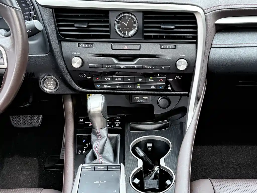 Lexus RX 2020 300 four-wheel drive elegant version National V купить на сайте DeffCars