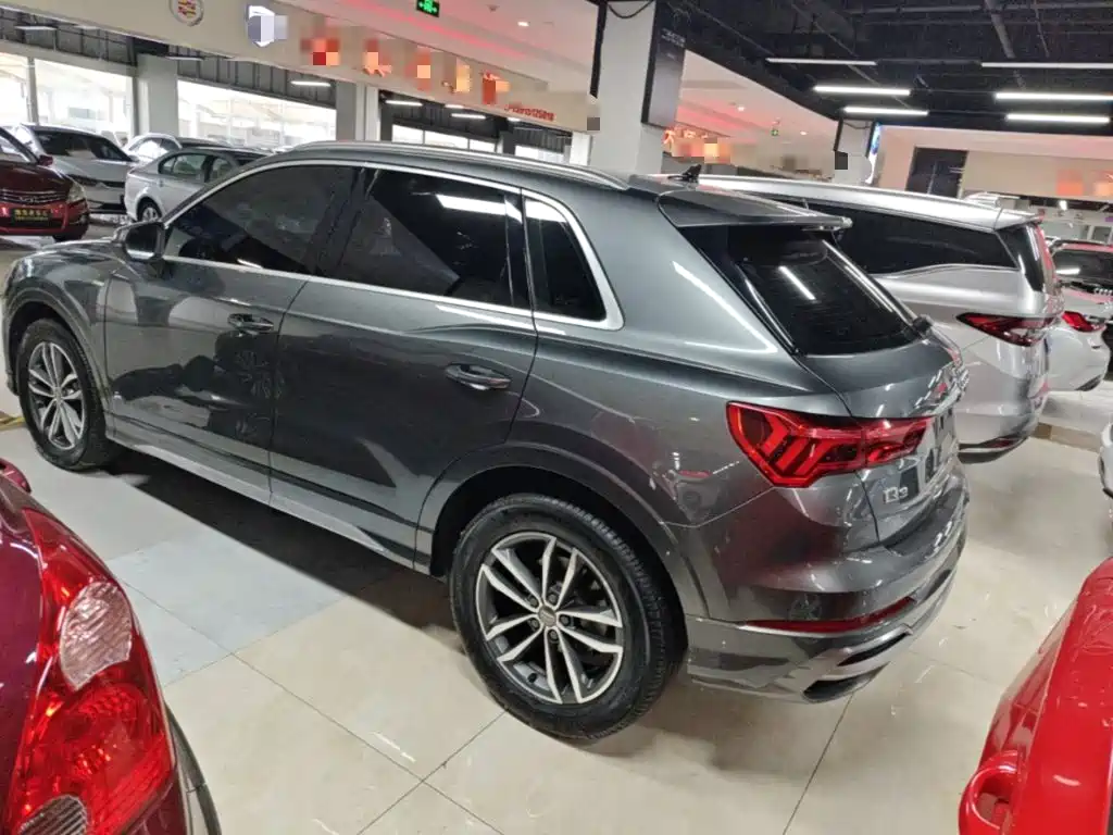 Audi Q3 2021 35 TFSI aggressive and dynamic model купить на сайте DeffCars