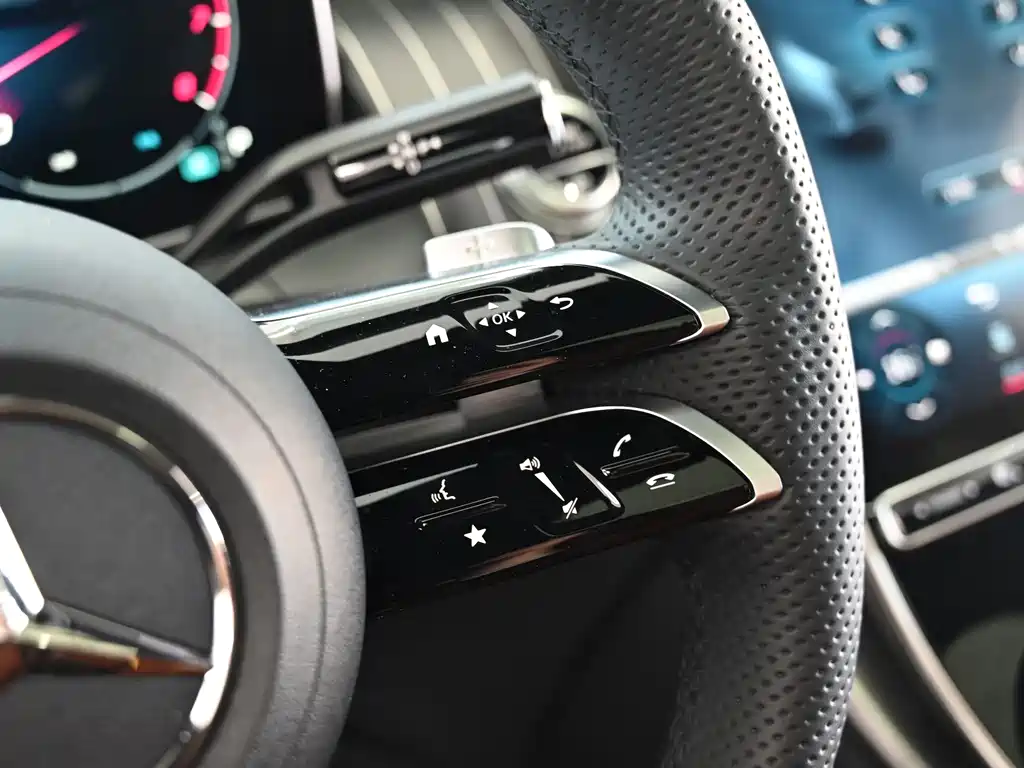 Mercedes-Benz GLC 2023 facelift GLC 300 L 4MATIC dynamic 5-seater купить на сайте DeffCars