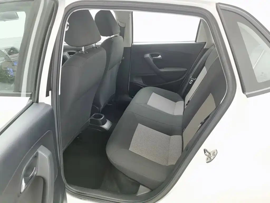 Polo 2018 1.5L automatic safe driving model купить на сайте DeffCars