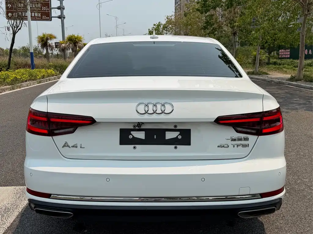 Audi A4L 2019 40 TFSI Enterprising National V купить на сайте DeffCars