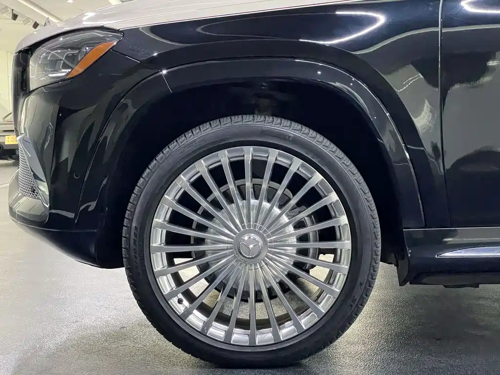 Maybach GLS 2021 GLS 600 4MATIC Gift Edition купить на сайте DeffCars