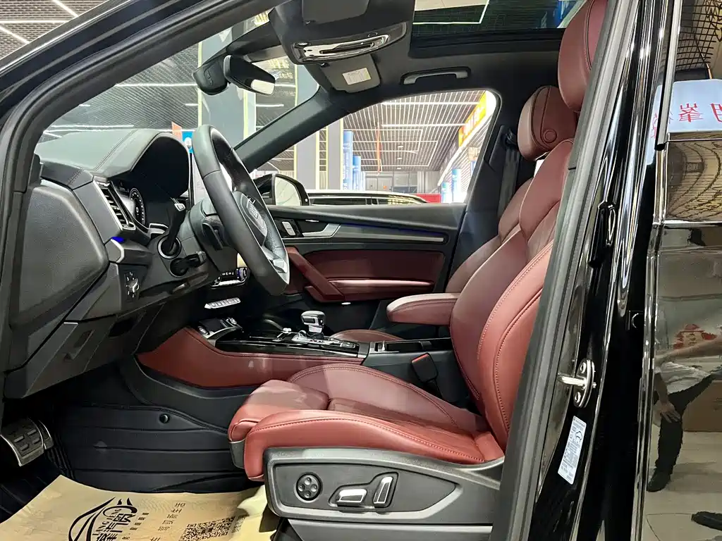 Audi Q5L 2025 40 TFSI luxury and dynamic model купить на сайте DeffCars