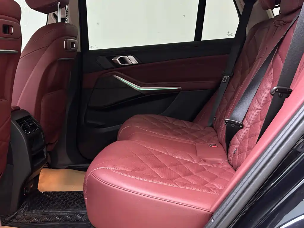 BMW X5 2023 xDrive 30Li M Sports Package купить на сайте DeffCars