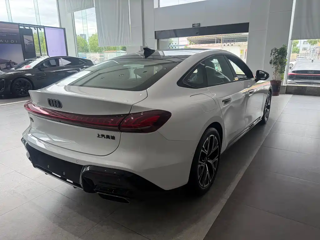 Audi A5L Sportback 2026 TFSI 150kW exclusive quattro model купить на сайте DeffCars
