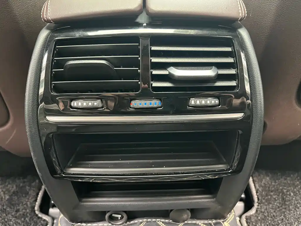 BMW 5 Series 2018 facelift 530Li leading model luxury package купить на сайте DeffCars
