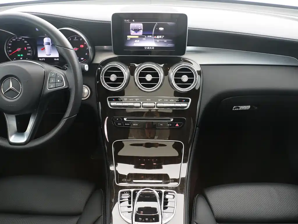 Mercedes-Benz GLC 2019 GLC 260 L 4MATIC luxury model купить на сайте DeffCars