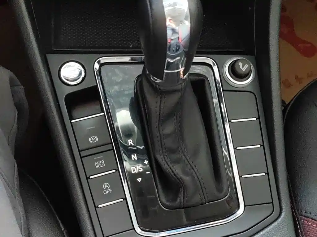 Bora 2020 1.5L automatic elite model купить на сайте DeffCars