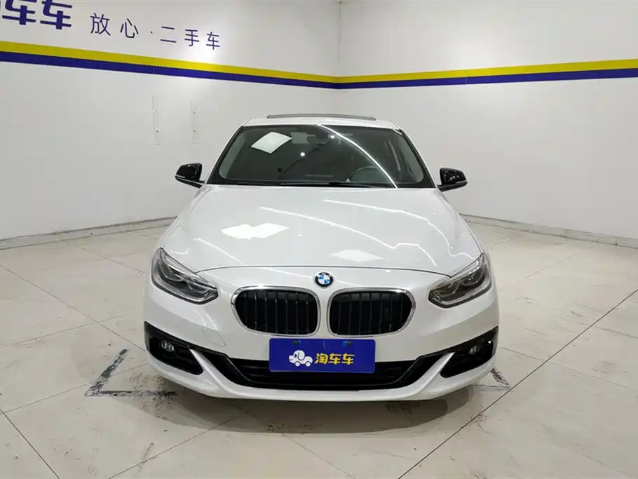 BMW 1 Series 2018 facelift 118i sports купить на сайте DeffCars