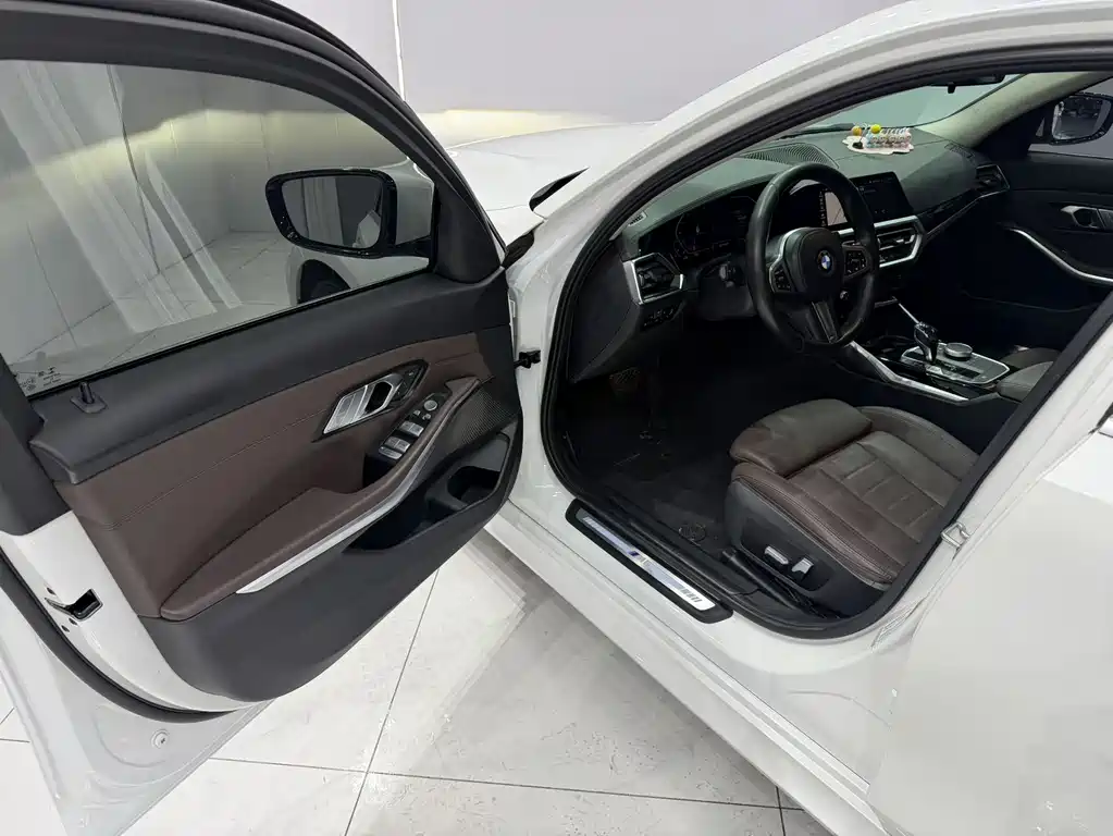 BMW 3 Series 2021 facelift 320Li M Sports Package купить на сайте DeffCars
