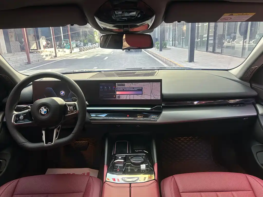 BMW 5 Series 2026 525Li M Sports Package купить на сайте DeffCars