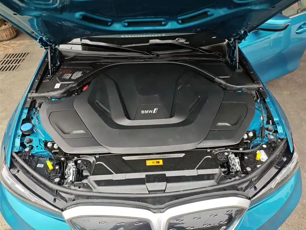BMW i3 2022 eDrive 35 L купить на сайте DeffCars