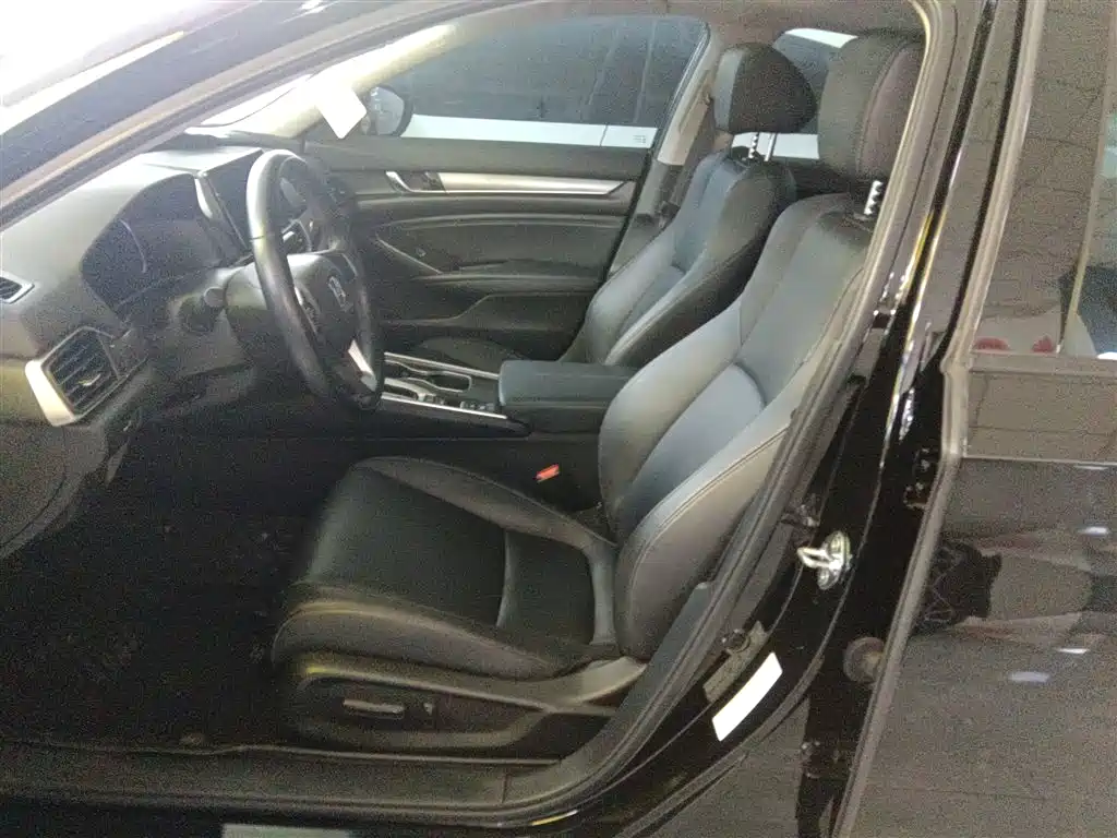Accord 2022 260TURBO Deluxe Edition купить на сайте DeffCars
