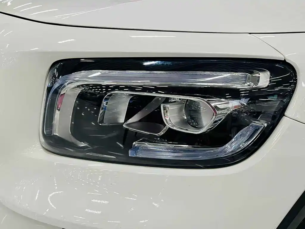 Mercedes-Benz GLB 2023 facelift GLB 200 dynamic купить на сайте DeffCars