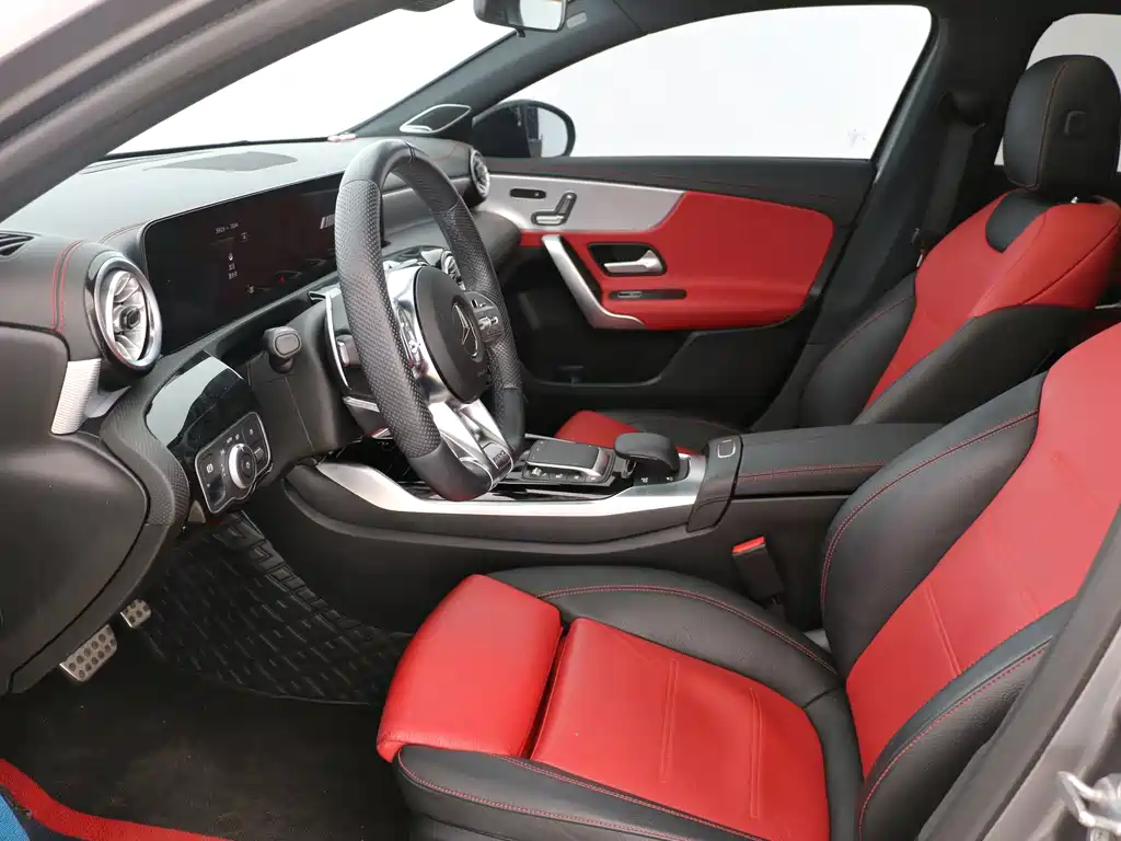 Mercedes-Benz A-Class AMG 2023 AMG A 35 L 4MATIC купить на сайте DeffCars