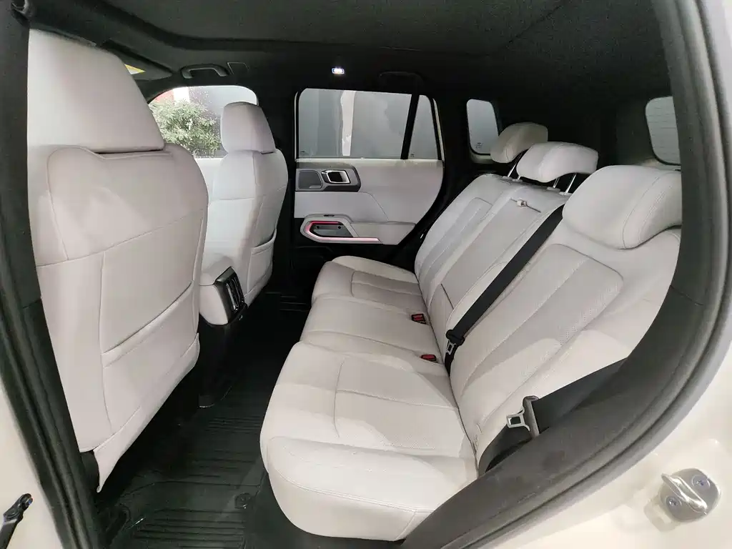 Titanium 3 2025 501KM four-wheel drive Ultra version купить на сайте DeffCars