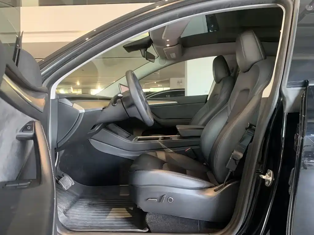 Model Y 2022 facelift rear-wheel drive version купить на сайте DeffCars