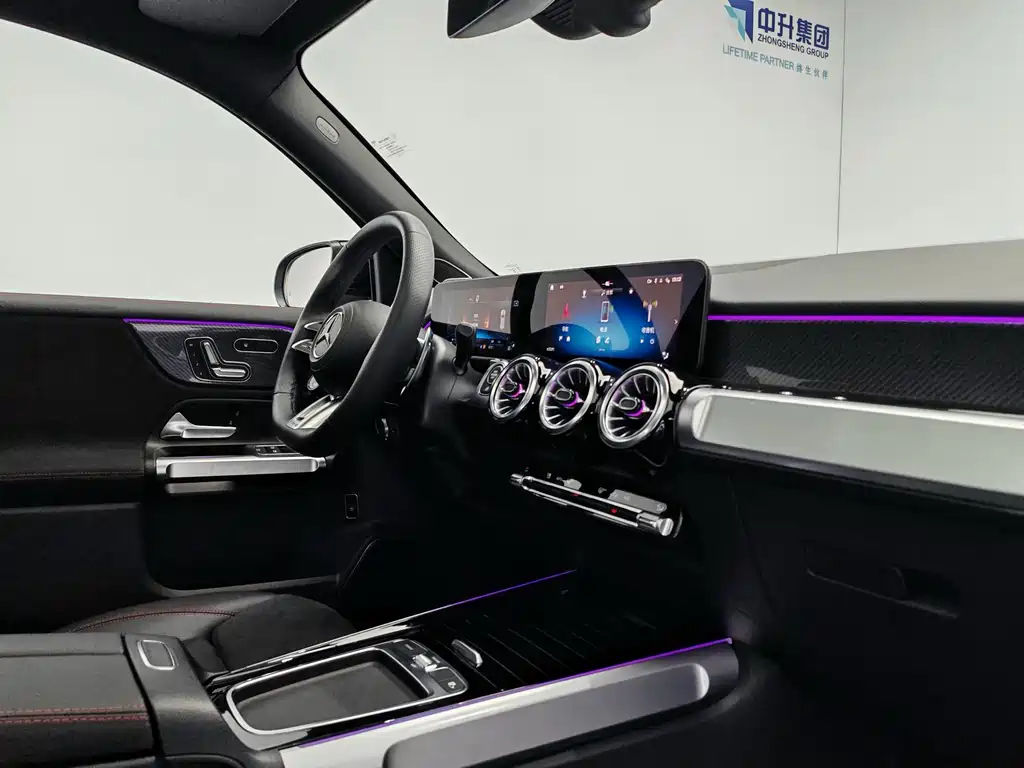 奔驰GLB AMG 2024款 AMG GLB 35 4MATIC купить на сайте DeffCars