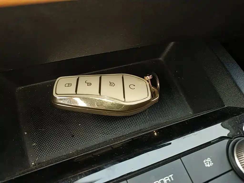 BYD e2 2021 luxury model купить на сайте DeffCars
