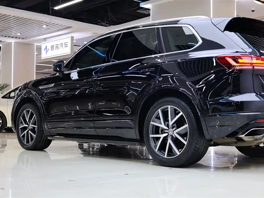 Touareg 2019 3.0TSI Ruifeng Edition National VI купить на сайте DeffCars