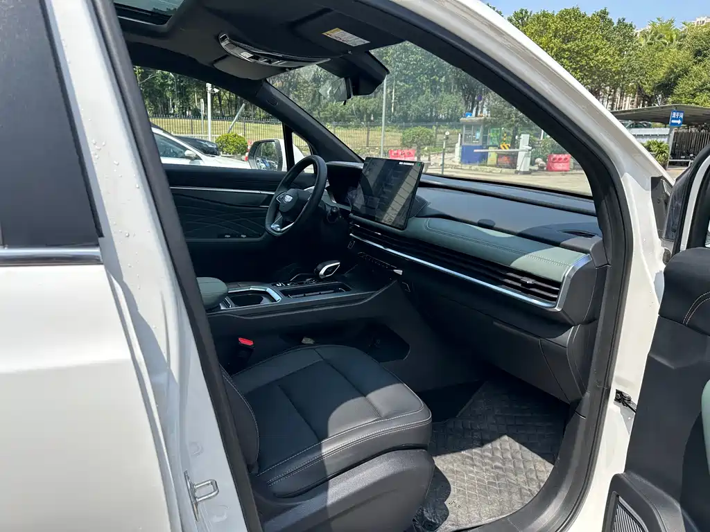 Haoyue L 2024 2.0T DCT premium model купить на сайте DeffCars