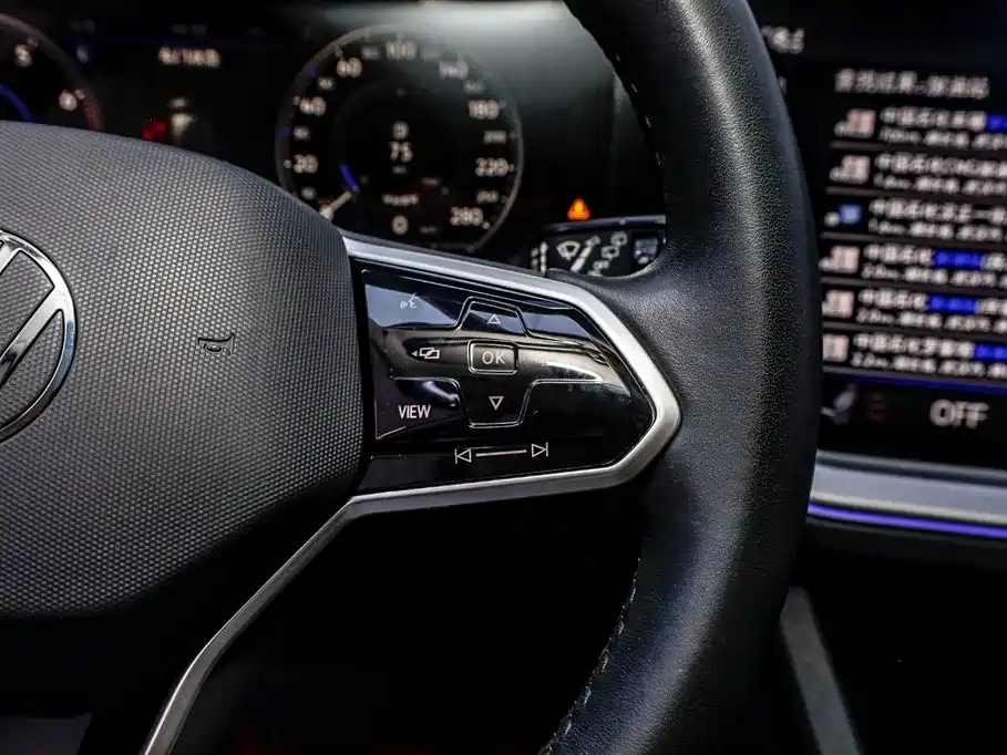 Touareg 2023 3.0TSI Ruixiang Edition Obsidian Sports Package купить на сайте DeffCars