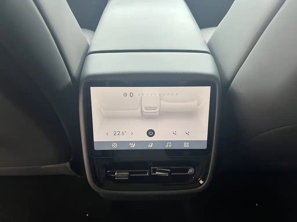 Xpeng P7+ 2024 Long Battery Life Max купить на сайте DeffCars