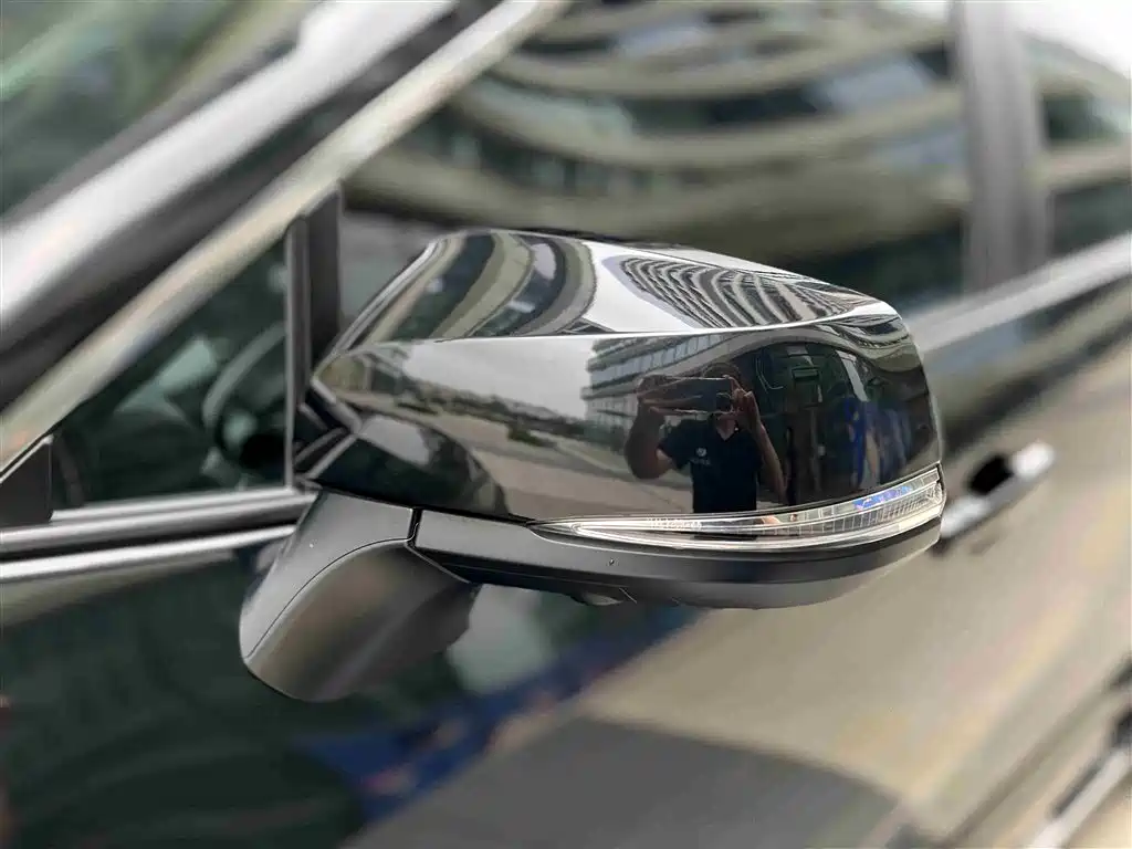 RAV4 Rongfang 2022 2.0L CVT four-wheel drive fashion Plus version купить на сайте DeffCars