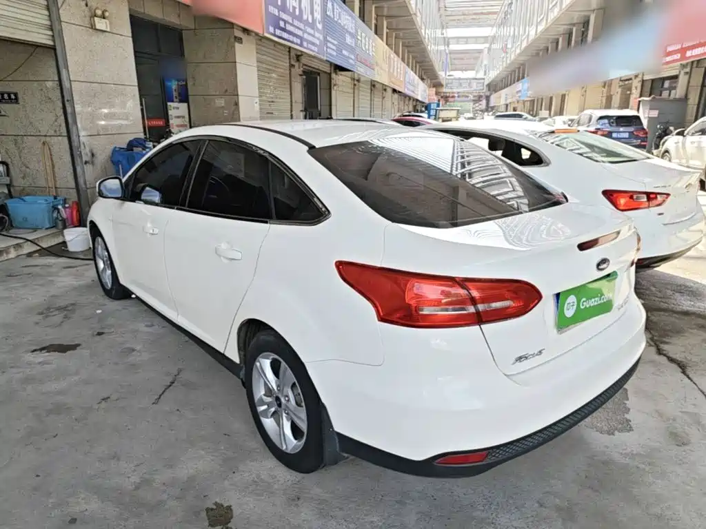 Focus 2017 Sedan 1.6L Automatic Comfort Smart Mobility Edition купить на сайте DeffCars