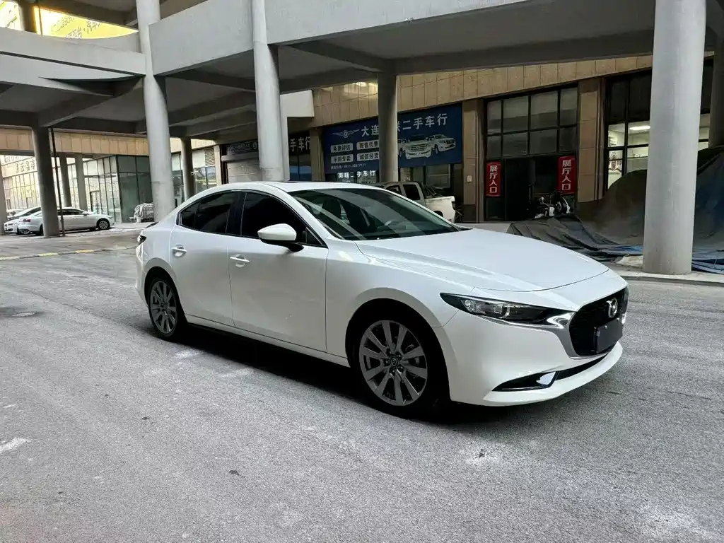 Mazda3 Angkesela 2021 2.0L Automatic Premium Edition купить на сайте DeffCars