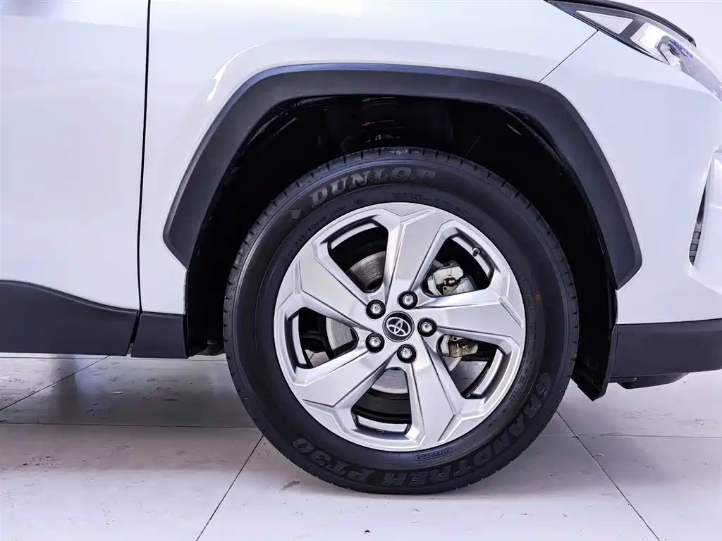 RAV4 Rongfang 2021 2.0L CVT two-wheel drive fashion PLUS version купить на сайте DeffCars