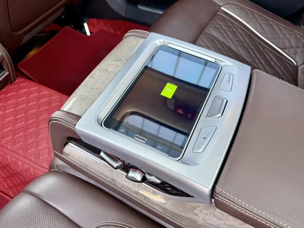 BMW 7 Series 2019 740Li Leading Luxury Package купить на сайте DeffCars