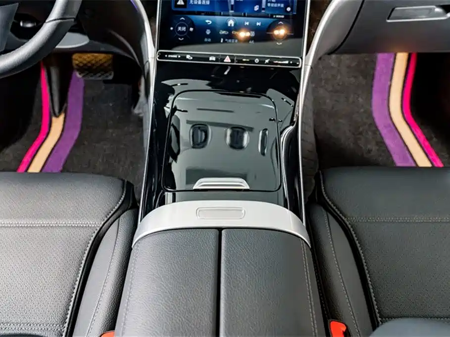 Mercedes-Benz C-Class 2025 facelift C 260 L купить на сайте DeffCars