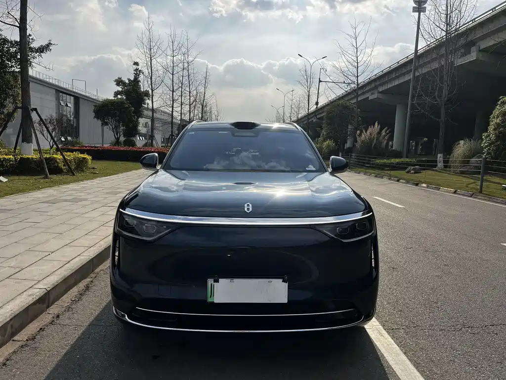 Wenjie M8 2025 extended range Ultra version 53.4kWh 5-seater version купить на сайте DeffCars