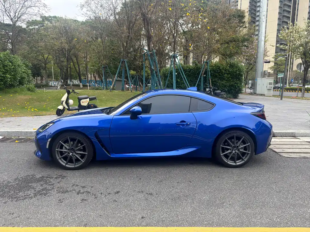 Subaru BRZ 2022 2.4L manual version купить на сайте DeffCars