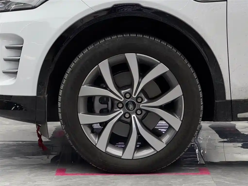 Discovery Sport 2024 Luxury Customized Edition купить на сайте DeffCars