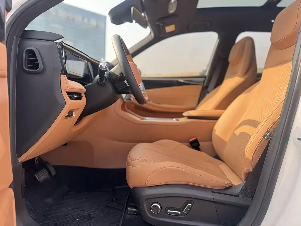 Galaxy L7 2025 EM-i 115km Discovery+ Edition купить на сайте DeffCars