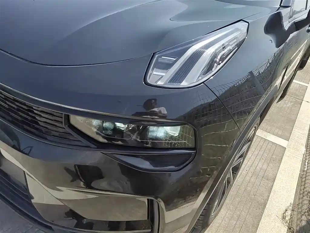 Lynk & Co 01 2023 1.5TD EM-F PM купить на сайте DeffCars