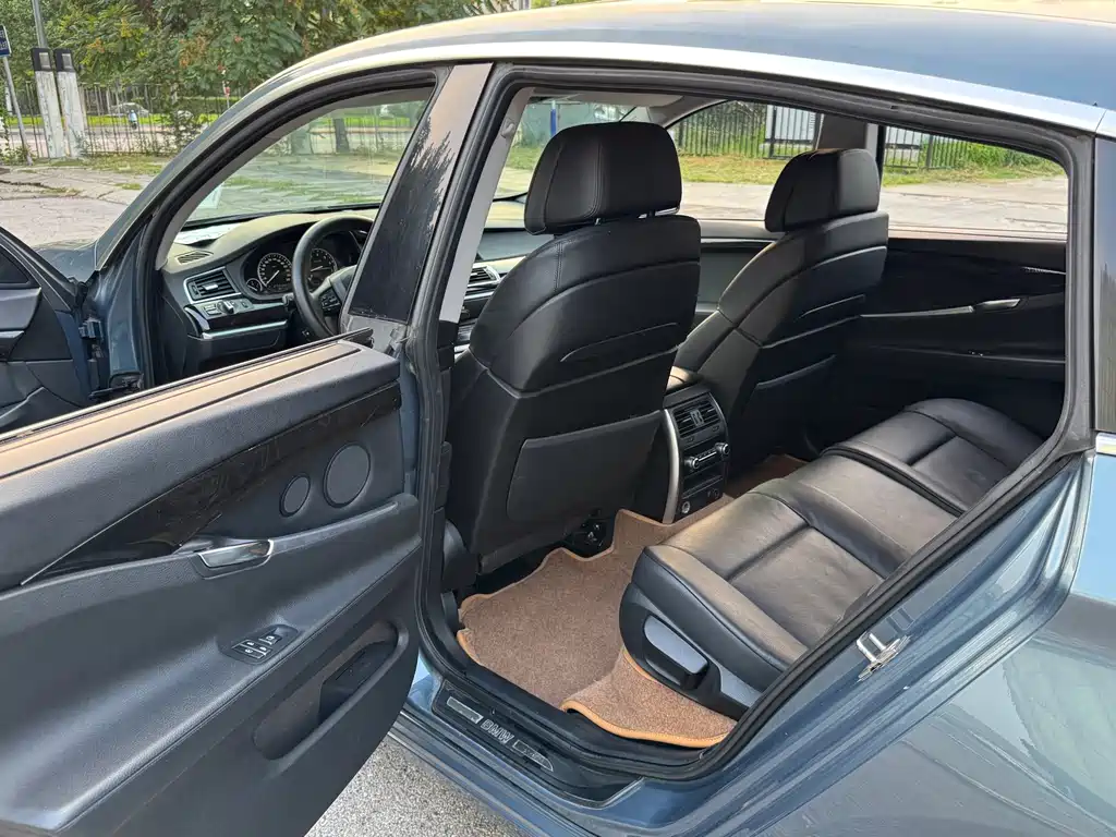 BMW 5 Series GT 2011 535i Elegant купить на сайте DeffCars