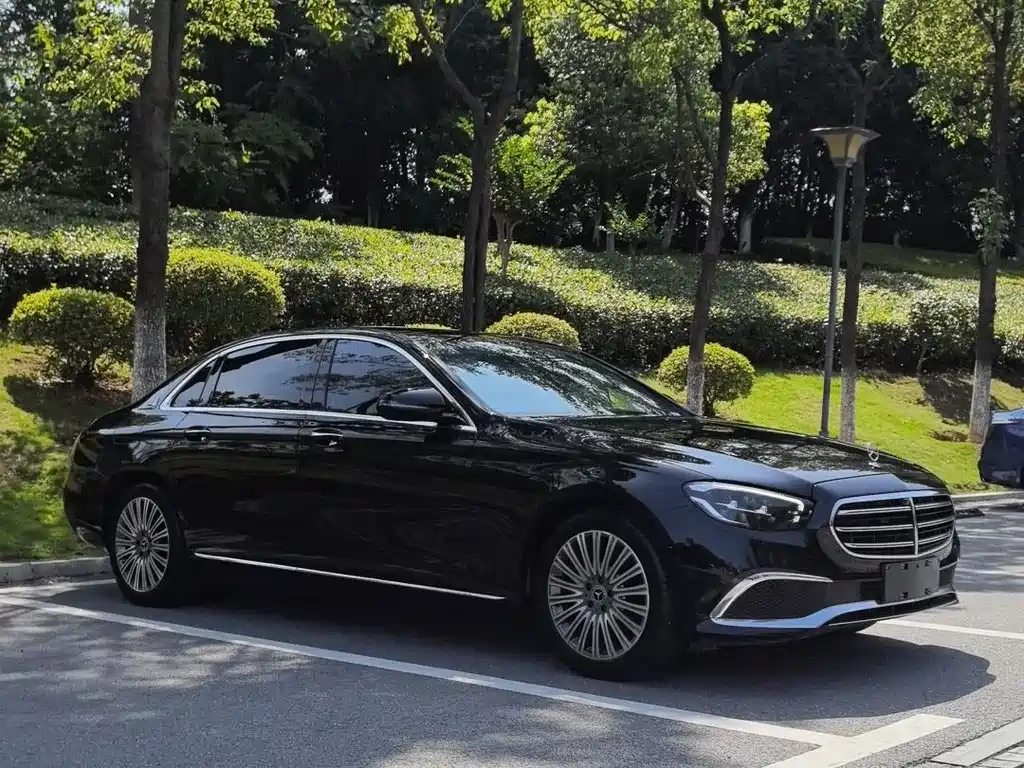 Mercedes-Benz E-Class 2023 E 300 L Luxury Model купить на сайте DeffCars