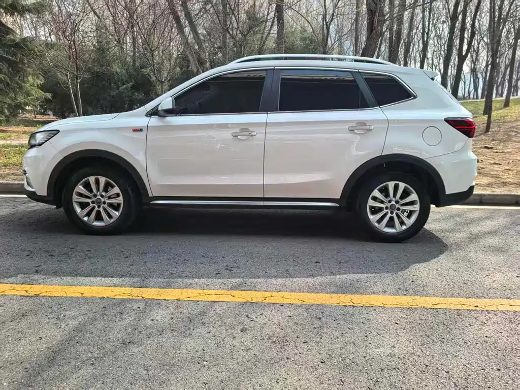 Roewe RX5 2018 20T two-wheel drive automatic flagship version купить на сайте DeffCars