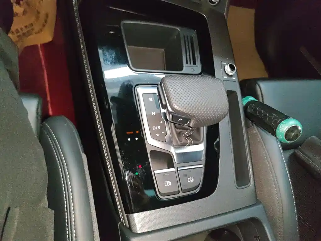 Audi Q5L 2024 45 TFSI luxury and dynamic model купить на сайте DeffCars