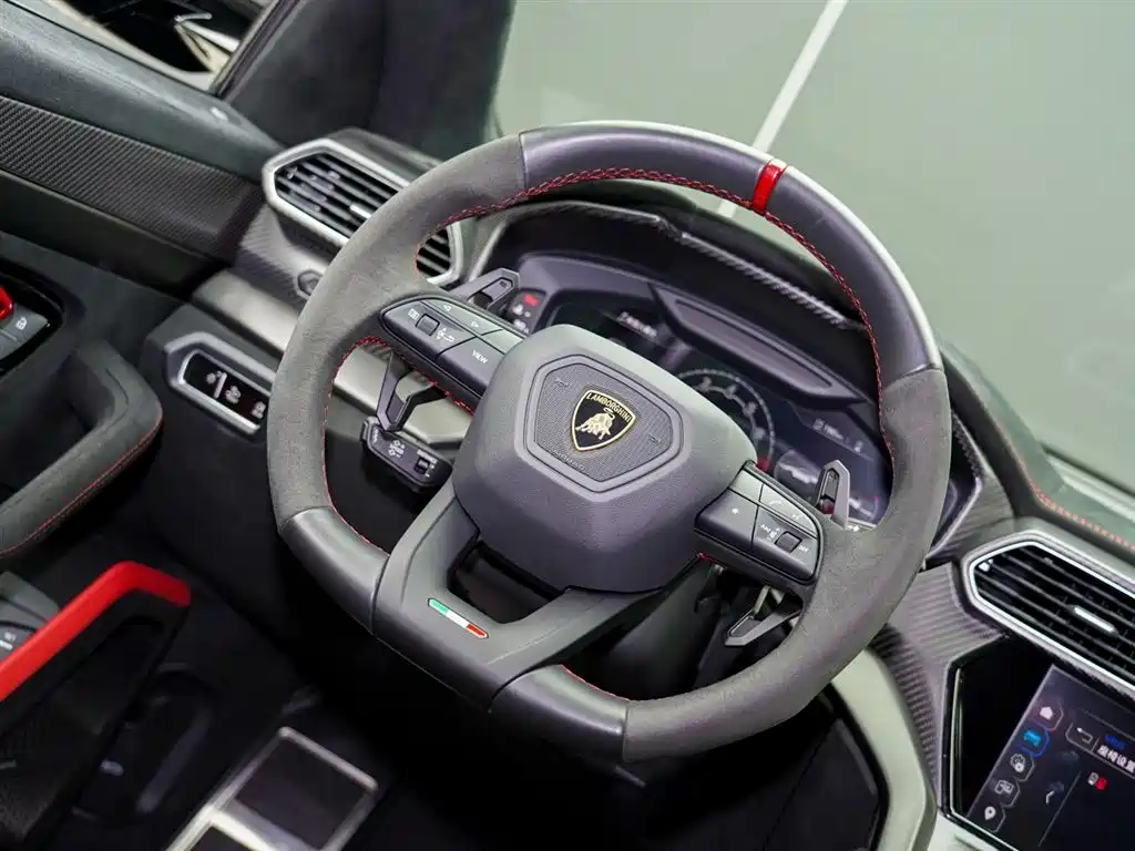 Urus 2022 4.0T V8 Performante купить на сайте DeffCars