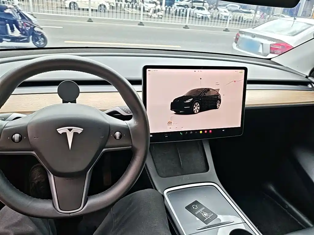 Model Y 2022 facelift rear-wheel drive version купить на сайте DeffCars