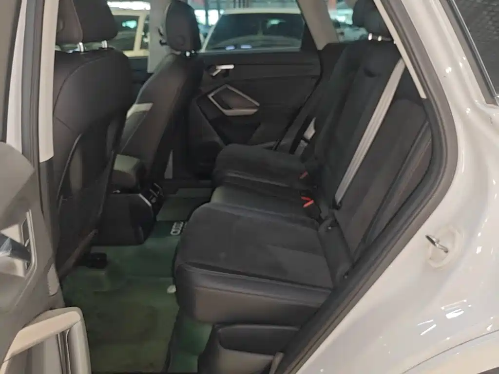 Audi Q3 2021 35 TFSI aggressive and dynamic купить на сайте DeffCars