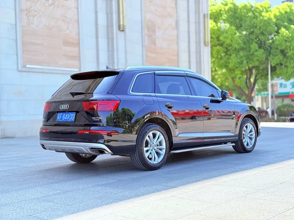 Audi Q7 2019 55 TFSI Technology купить на сайте DeffCars