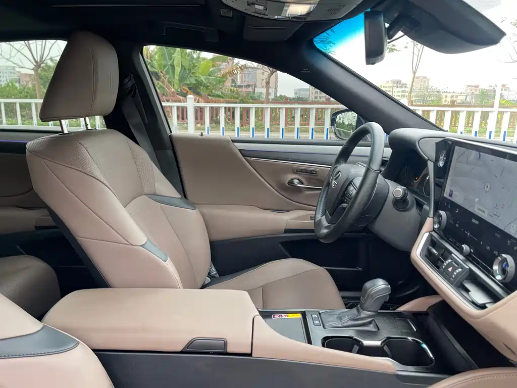 Lexus ES 2025 200 Premium Edition купить на сайте DeffCars